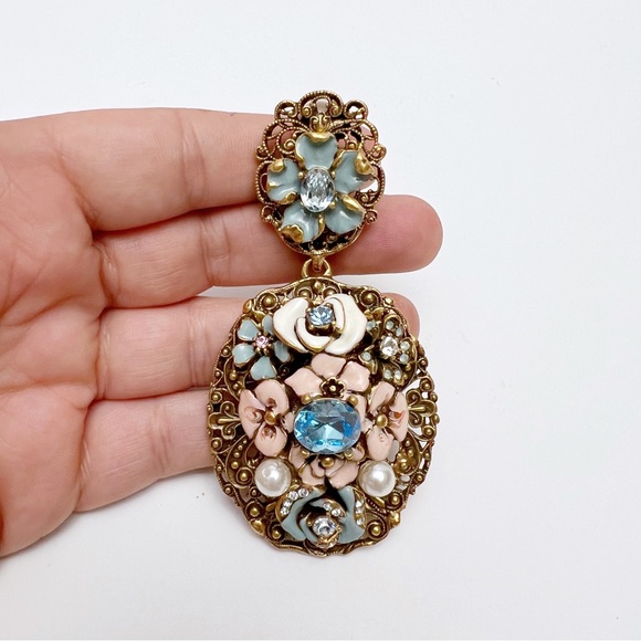 Oscar de la Renta Baroque Goldtone Enamel Floral Crystal Drop Clip On Earrings - Picture 2 of 11